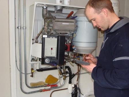 afbeelding-monteur-service-vonk-groep-nieuw-bergen-lb-maasvallei-netwerk