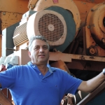 chris-wouters-wouters-wanroij-sloop-afvalrecycling-houtshredder-tumpfoto-maasvallei-netwerk