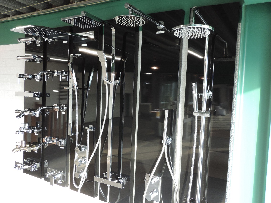 de-groot-handel-de-hork-18-5431-sn-cuijk-gijs-van-gemert-de-beijert-en-t-riet-cuijk-nieuwe-showroom-sanitair-badkamers-douchekoppen-badenspecialist-maasvallei-netwerk-1